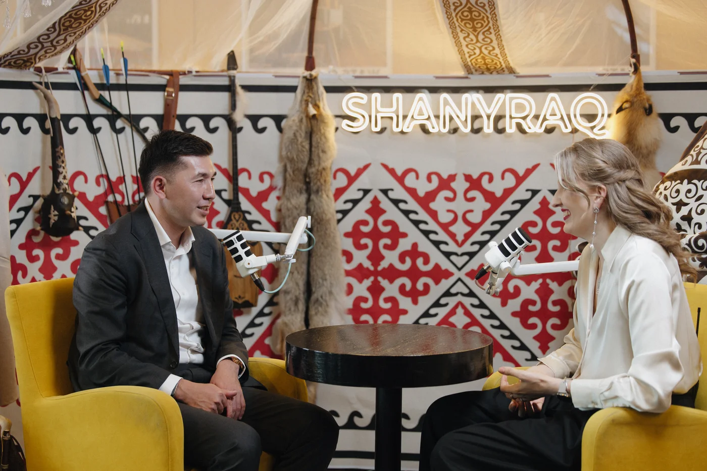 Зона подкастов SHANYRAQ